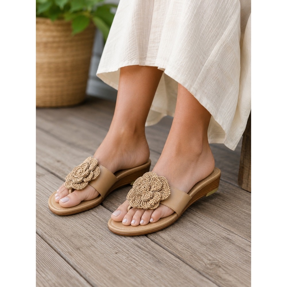 Stuart Weitzman Beaded Flower Thong Wedge Sandals Tan Leather Size 6M